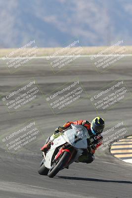 media/Oct-30-2025-Racers Edge (Thu) [[dabbdaf680]]/3-B Group/Session 2 (Bowl Exit)/